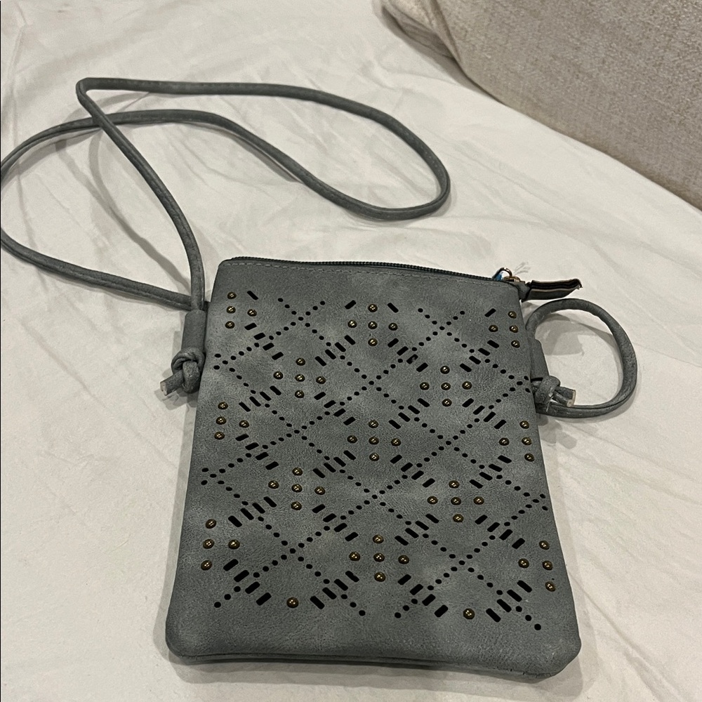NWOT Hey Beautiful Gray Crossbody Bag
Boho bling